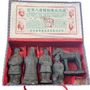Terracotta Figures The Tomb Of Emperor Shi of Qin Dynasty-loc laun Still in Box